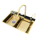 Chiuveta multifunctionala premium cu finisaj auriu, dus extractabil, spalator pahare si dozator sapun. Set complet cu accesorii – eleganta si functionalitate maxima!