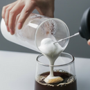 Aparat Electric pentru Spumarea Laptelui 450ml, cu Pahar din Sticla Rezistenta la Caldura, Spuma Densa si Uniforma, Ideal pentru Cappuccino, Latte si Cafea