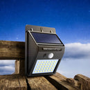 Lampa LED Solara cu Senzor de Miscare – Iluminare Automata, Montaj Rapid fara Cabluri, Rezistenta la Intemperii